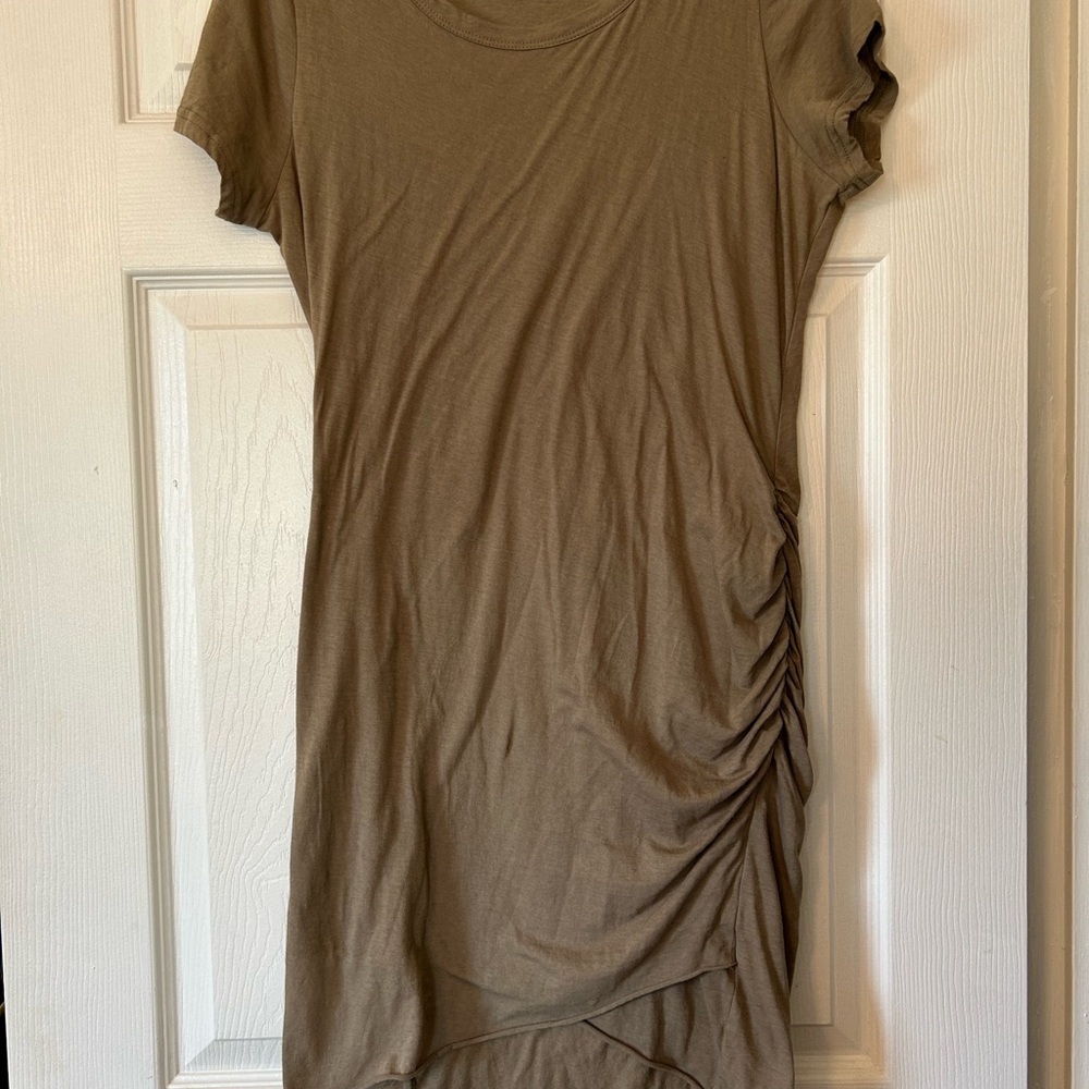 La Miel Summer Dress olive green size M bodycon ruched NWOT - Picture 4 of 11